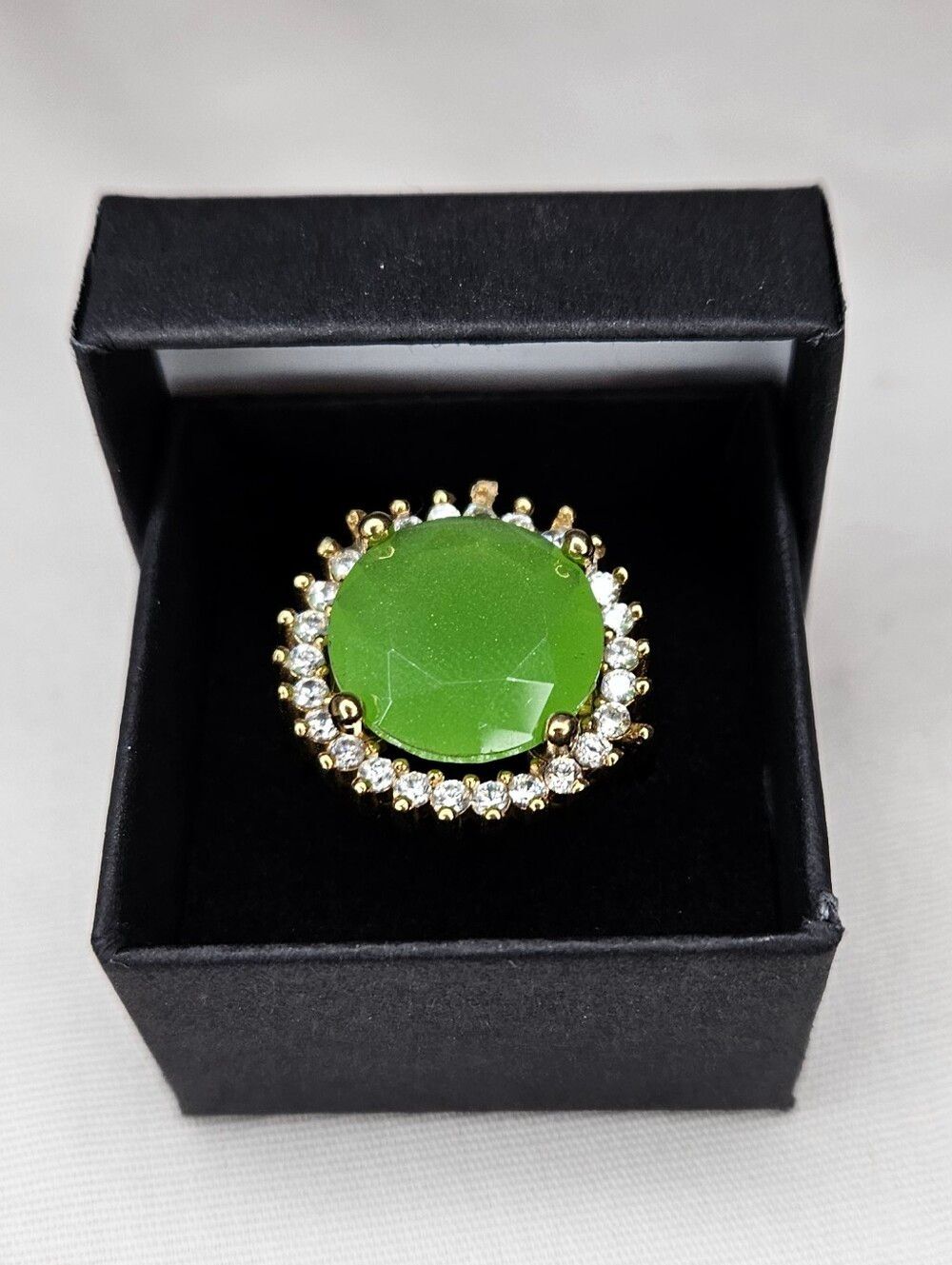 Vintage Sterling Silver Bronze Green Glass Cocktail Ring Size 8 Round Art Deco - Picture 7 of 12